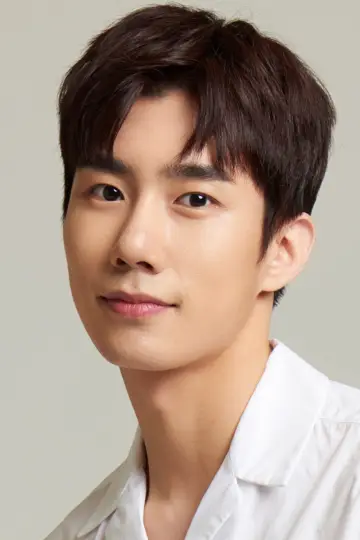 Photo Son Woo-hyeon #374090
