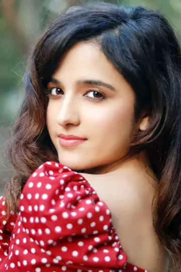 Photo Shirley Setia #441955