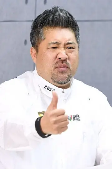Photo Wi Yang-ho #492230