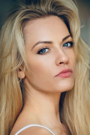 Photo Lucy Martin #9451