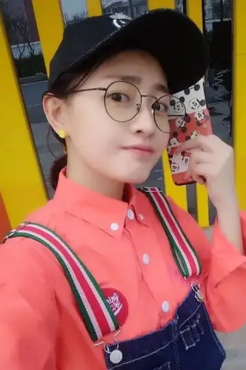 Photo Luo Si Wei #446828