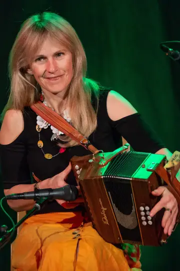 Photo Sharon Shannon #440935