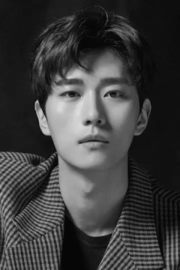 Photo Park Yeon-woo #372864