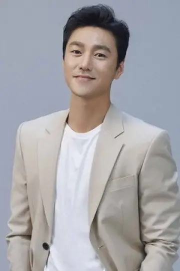 Photo Choi Young-jun #357970