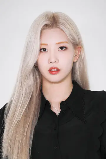Photo Kim Lip #483134
