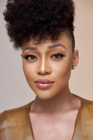 Photo Thando Thabethe #371550