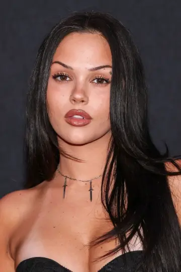 Photo Maggie Lindemann #351234