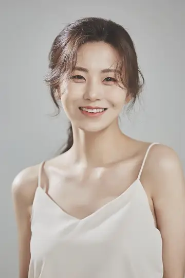 Photo Hwang Jung-yoon #448193