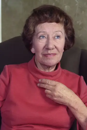 Photo Flora Robson #105414