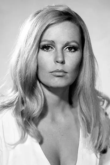 Photo Veronica Carlson #242684