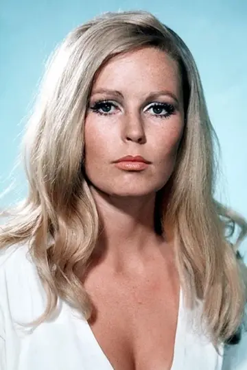 Photo Veronica Carlson #242685