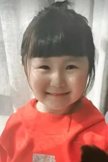 Photo Dong Ruoxi #339759