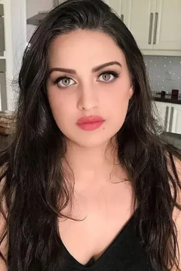 Photo Himanshi Khurana #442982