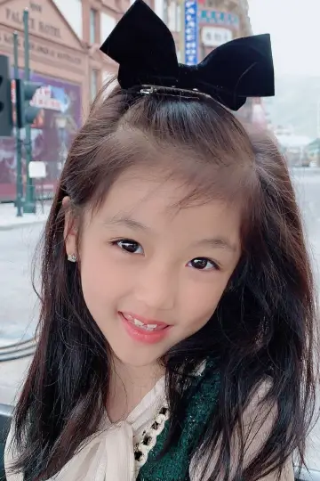 Photo Luo Yichun #381200
