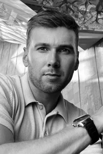 Photo Oleksii Komarovskyi #415282