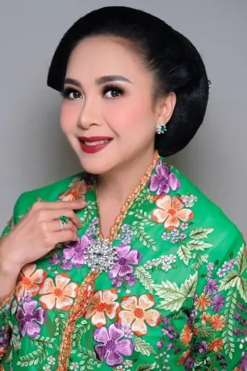 Photo Sundari Soekotjo #431499