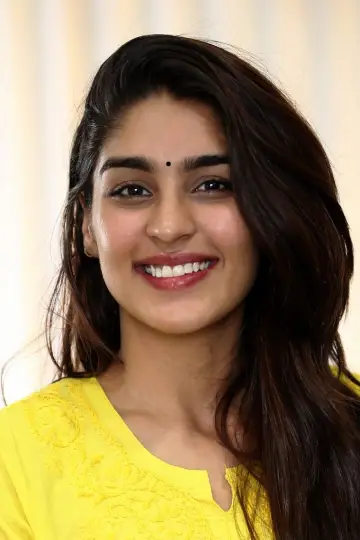Photo Yukti Thareja #371252