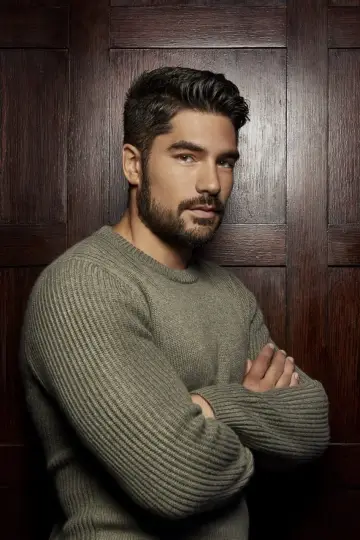 Photo D.J. Cotrona #13515