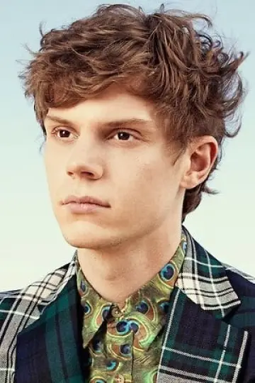 Photo Evan Peters #655