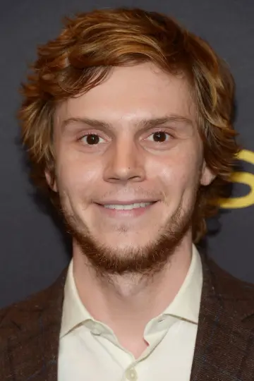 Photo Evan Peters #661