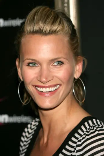 Photo Natasha Henstridge #103544