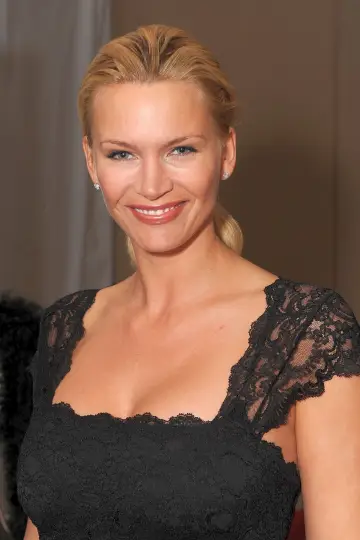 Photo Natasha Henstridge #103548