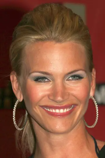 Photo Natasha Henstridge #103557