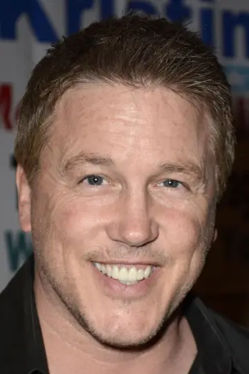 Photo Lochlyn Munro #21492