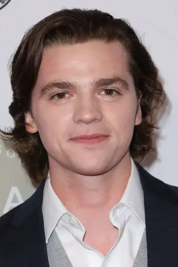 Photo Joel Courtney #36254