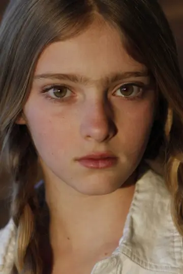 Photo Willow Shields #6111