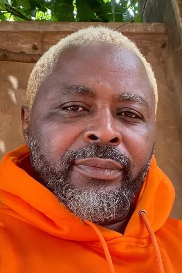 Photo Bienvenu Roland Mvoe #379688