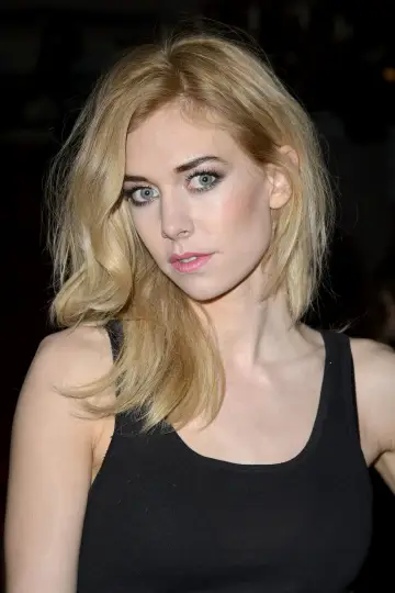 Photo Vanessa Kirby #267
