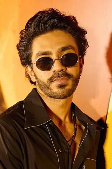 Photo Aaishvary Thackeray #385034
