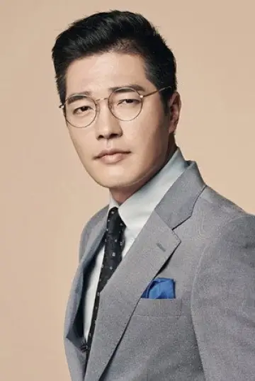 Photo Jeong Yoon-min #458780