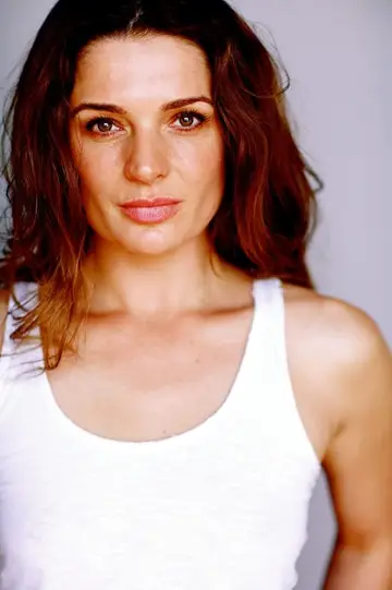 Photo Danielle Cormack #197295