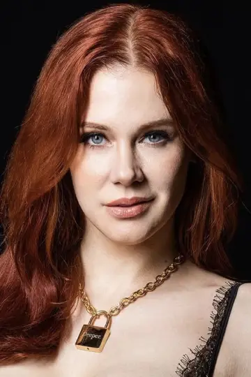 Photo Maitland Ward #21523