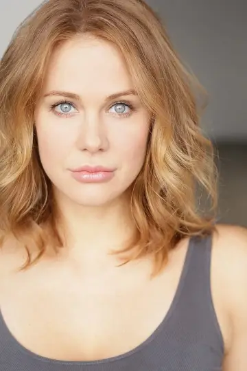 Photo Maitland Ward #21561