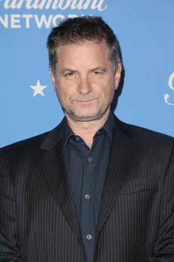 Photo Shea Whigham #3746