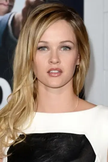 Photo Ambyr Childers #80867