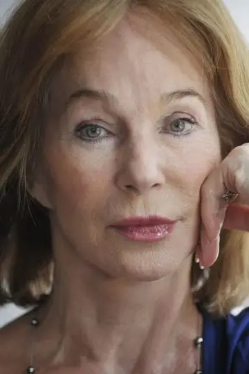 Photo Shirley Anne Field #125036