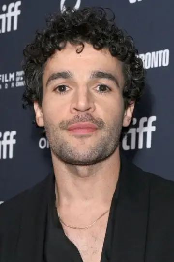 Photo Christopher Abbott #327921