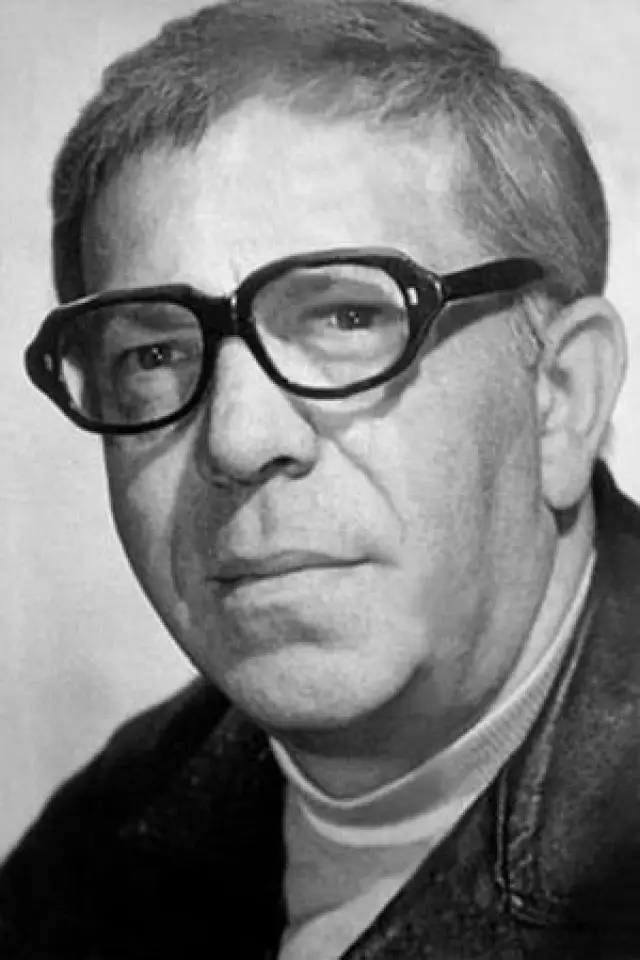 Photo Lev Lyubetsky