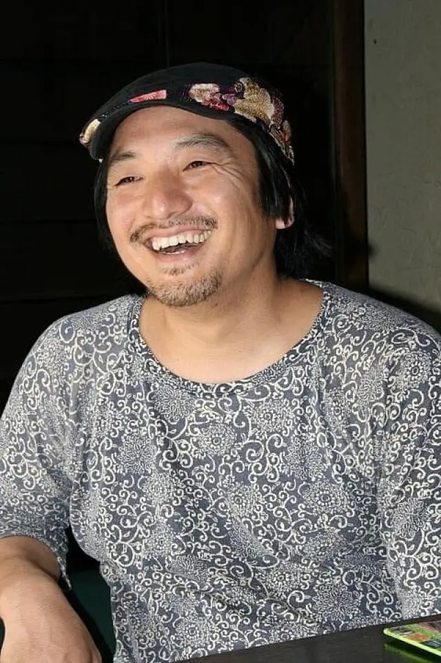 Photo Toyoharu Kitamura