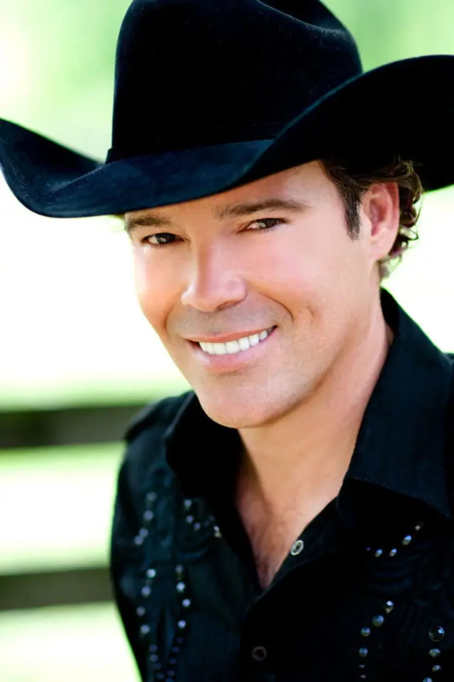 Photo Clay Walker