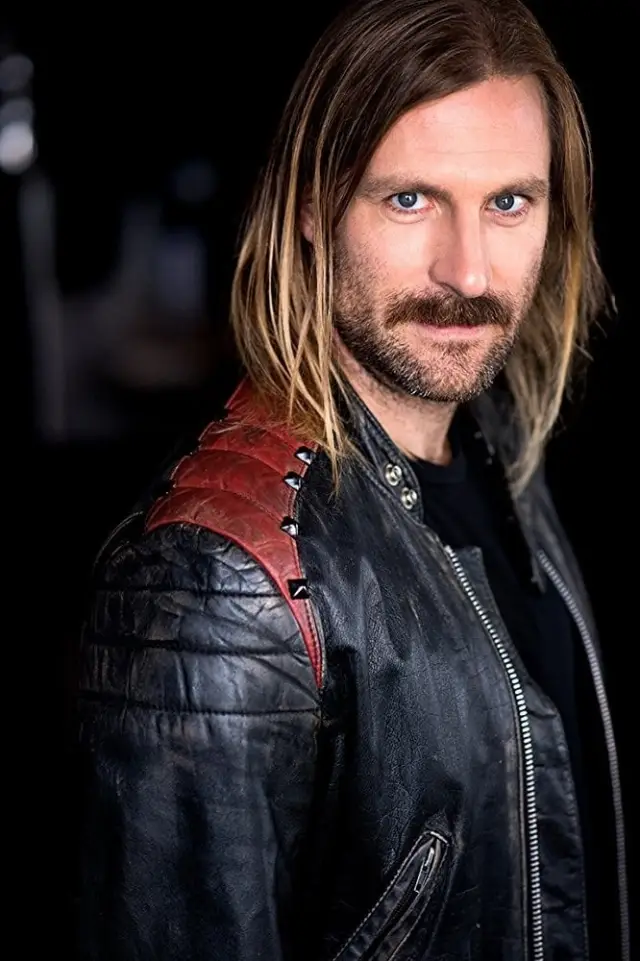 Photo Stew McLean