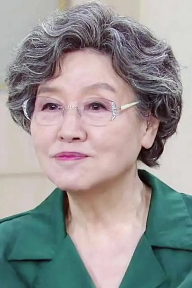 Photo Ban Hyo-jung