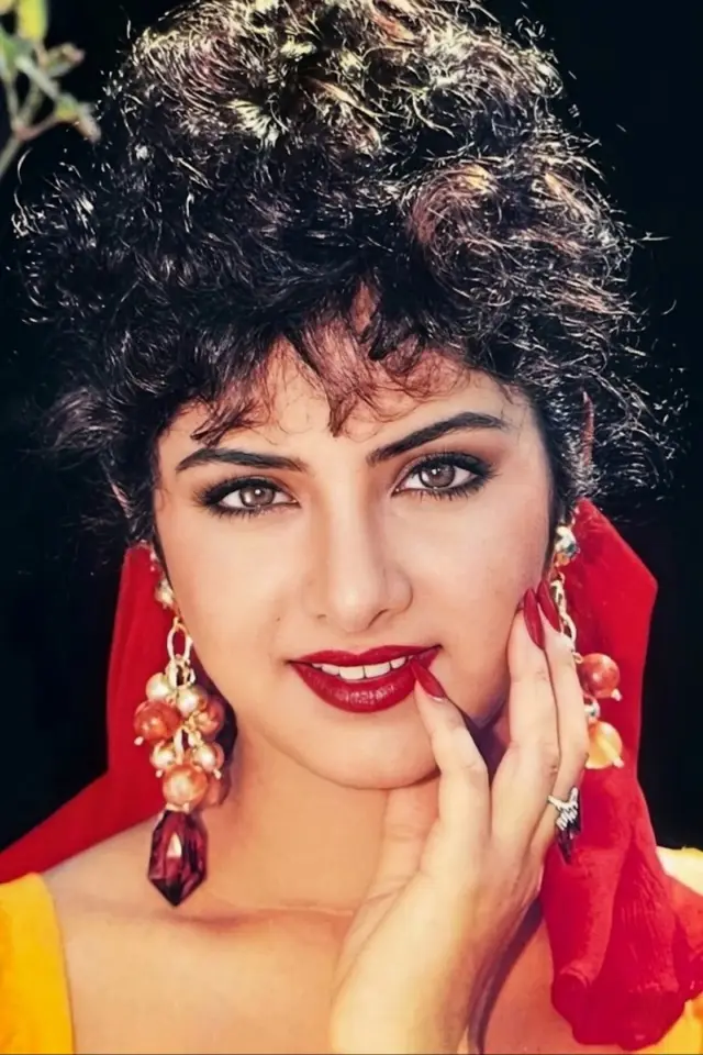 Photo Divya Bharti