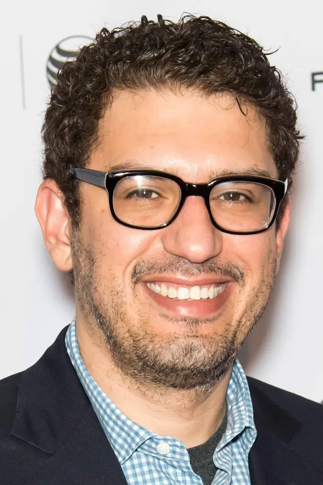 Photo Sam Esmail