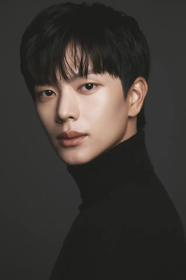 Photo Yook Sung-jae