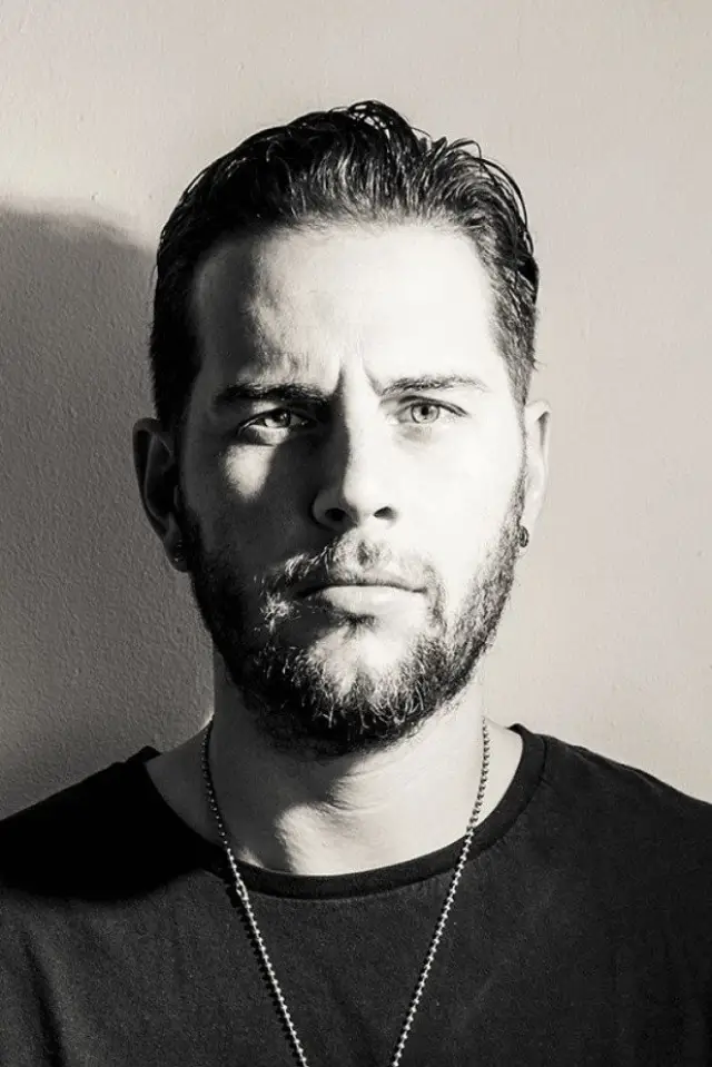 Photo M. Shadows